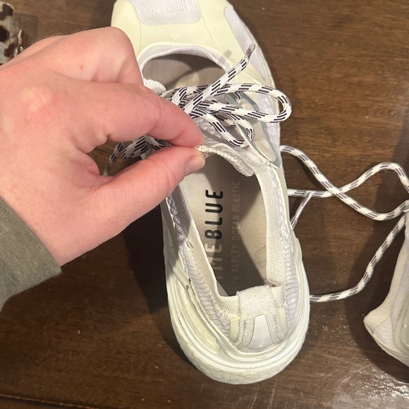 Adidas Stella McCartney Cream and White Sneakers - Picture 4 of 7